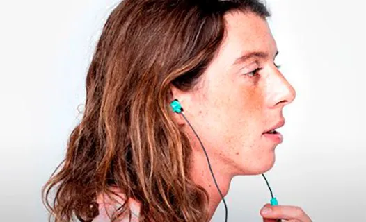 Wireless & wired earbuds