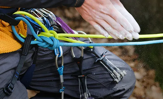 Friends, fisureros y clavos