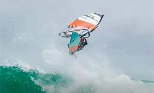 Windsurfen und Wing Foil